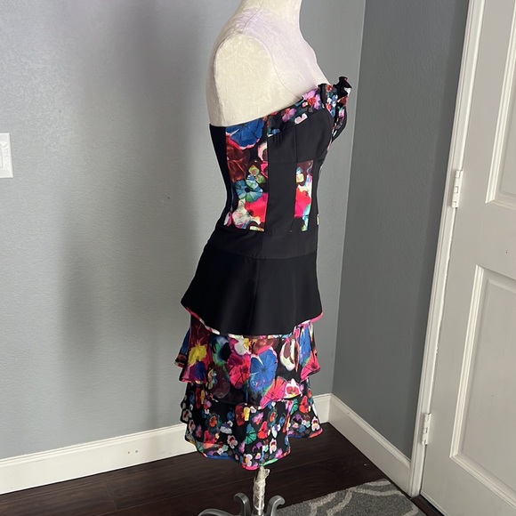 Karen Mullen Bustier Floral Print Tiered Dress - Picture 4 of 9